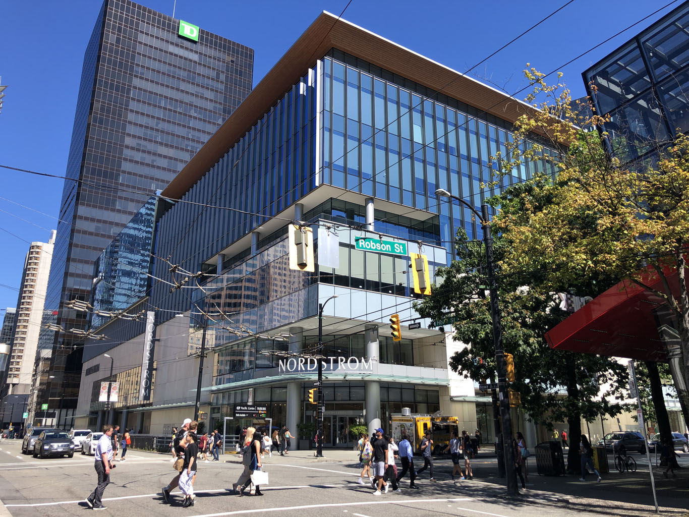 Lululemon - 4 floors